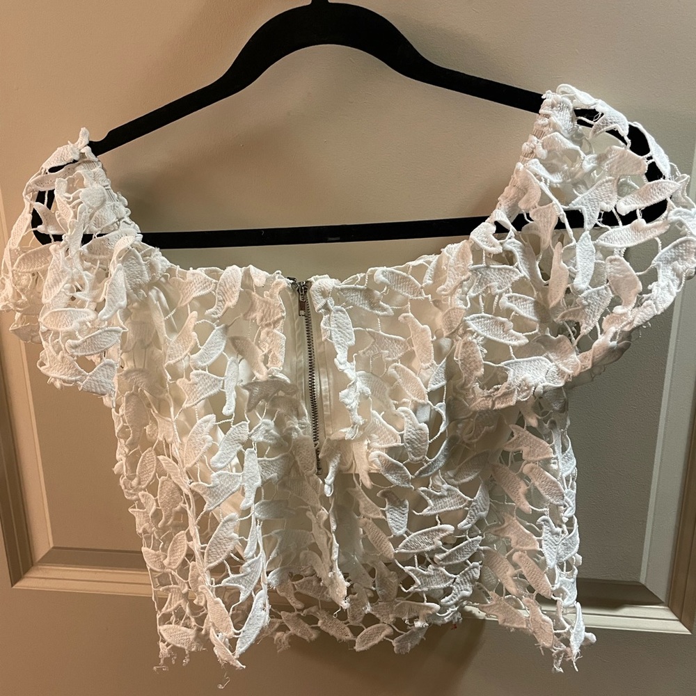 Avec Les Filles crop top size Medium.